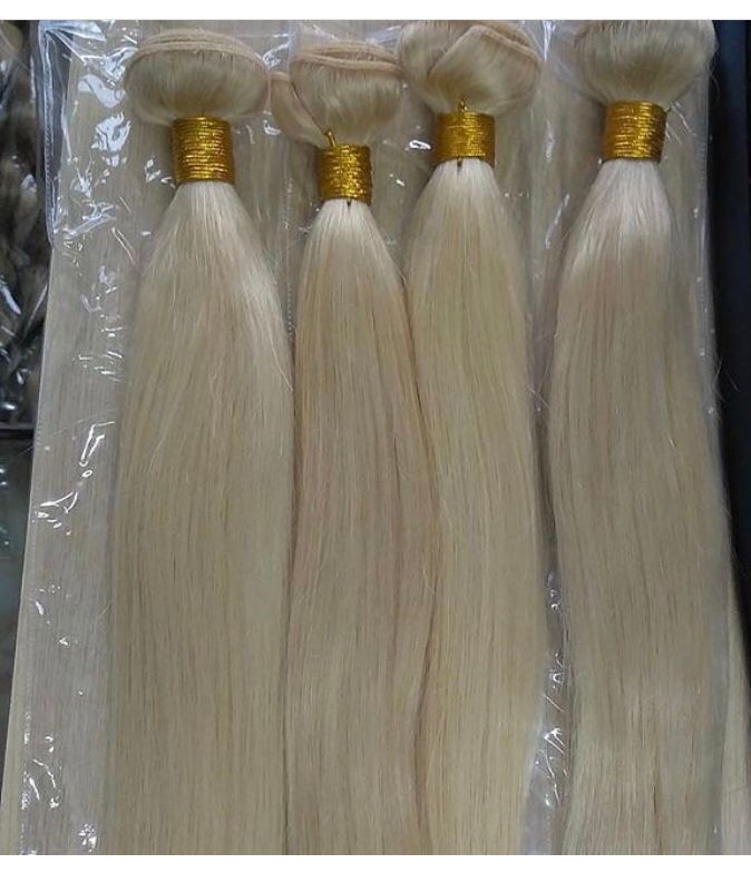 613 Blonde Bundles Human hair. 3 Bundles and 1 Closure