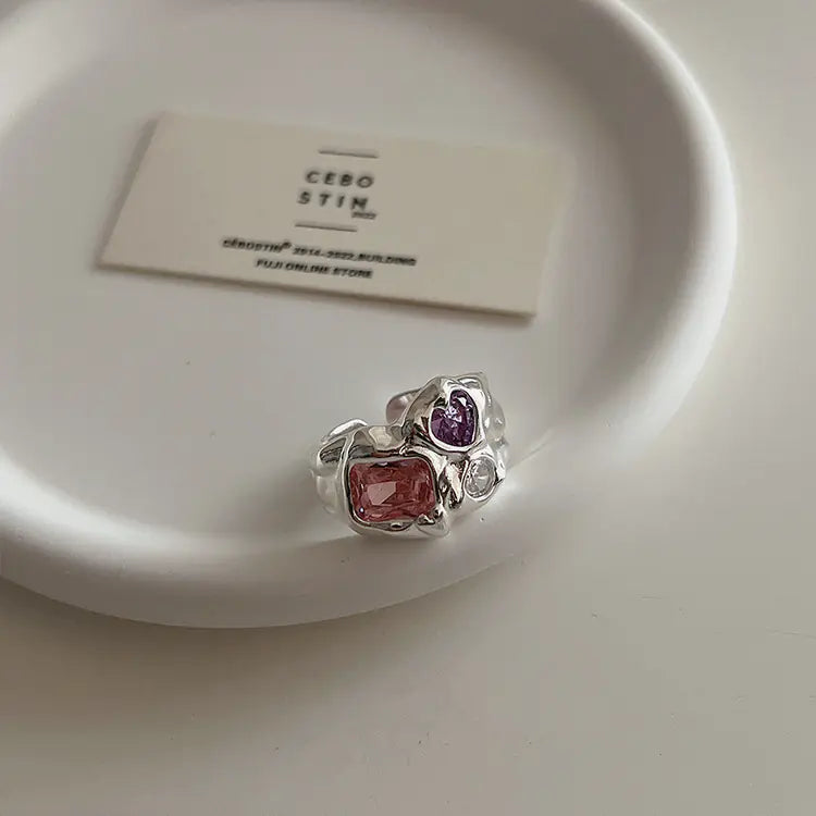 Irregular Metal Zircon Ring with Unique Design